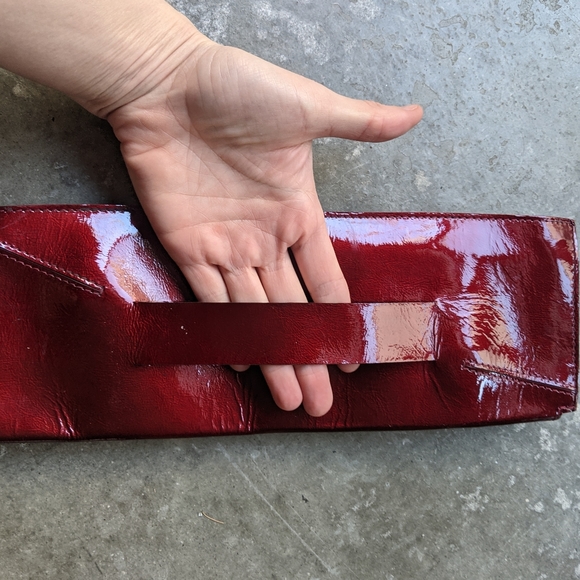 Peter Kent blood red glossy incognito clutch bag - Picture 8 of 8